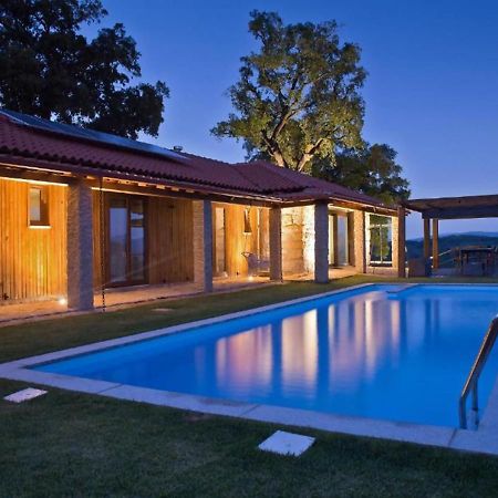 セロリコ・デ・バスト Casa Do Sobreiro Casas De Bastoヴィラ エクステリア 写真