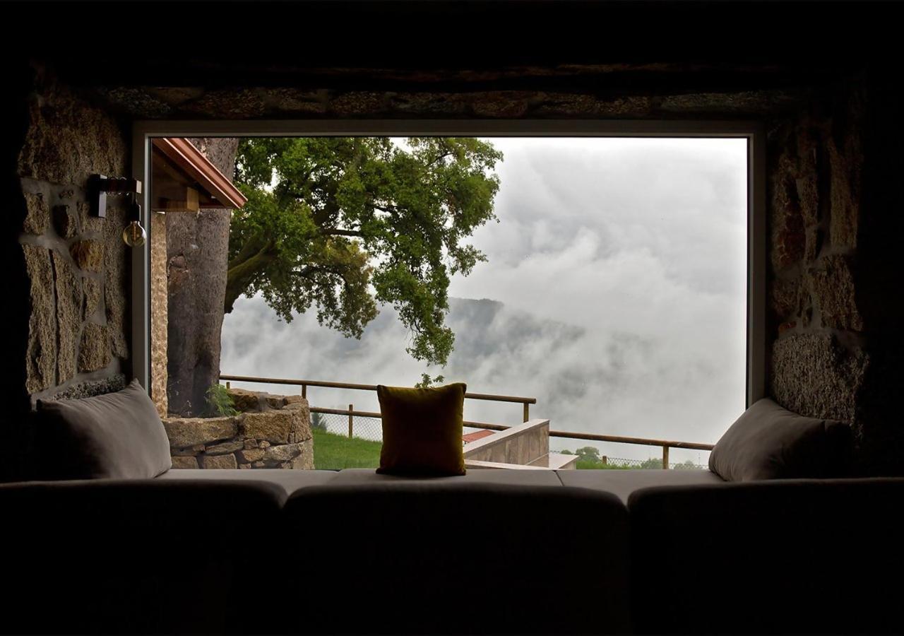 セロリコ・デ・バスト Casa Do Sobreiro Casas De Bastoヴィラ エクステリア 写真