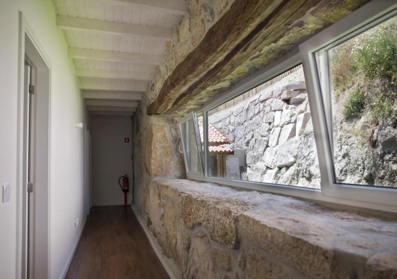 セロリコ・デ・バスト Casa Do Sobreiro Casas De Bastoヴィラ エクステリア 写真
