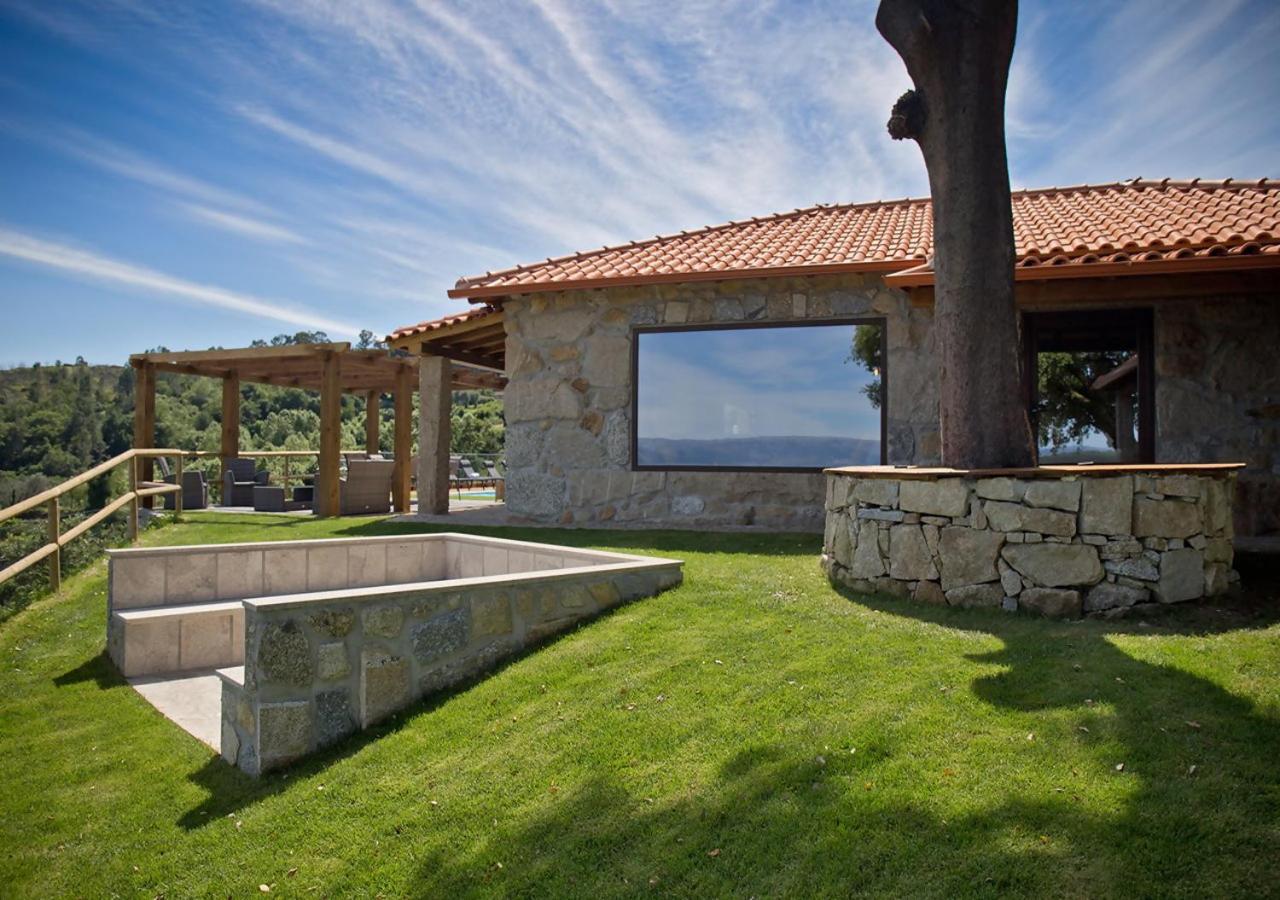 セロリコ・デ・バスト Casa Do Sobreiro Casas De Bastoヴィラ エクステリア 写真